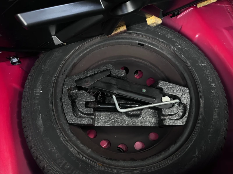 Peugeot 107 Aвтоматик + Климатик, снимка 13 - Автомобили и джипове - 52486285