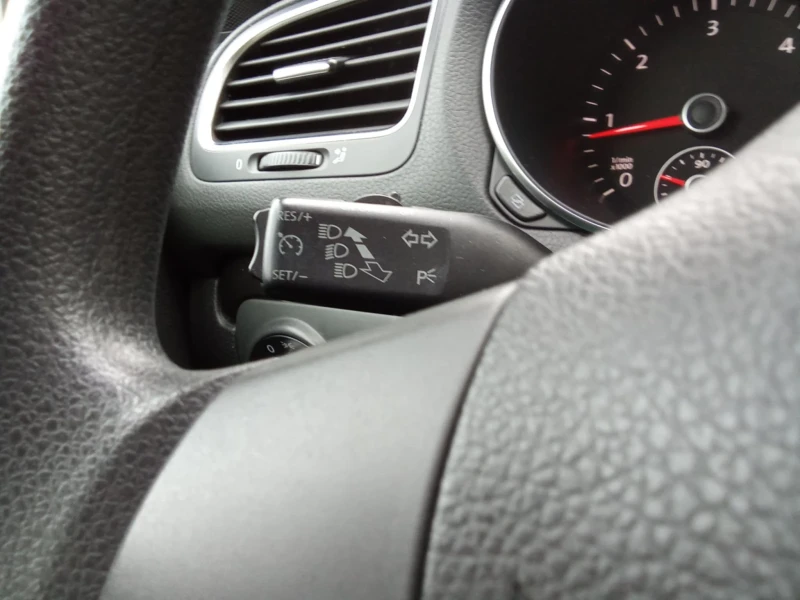 VW Golf, снимка 6 - Автомобили и джипове - 52775975