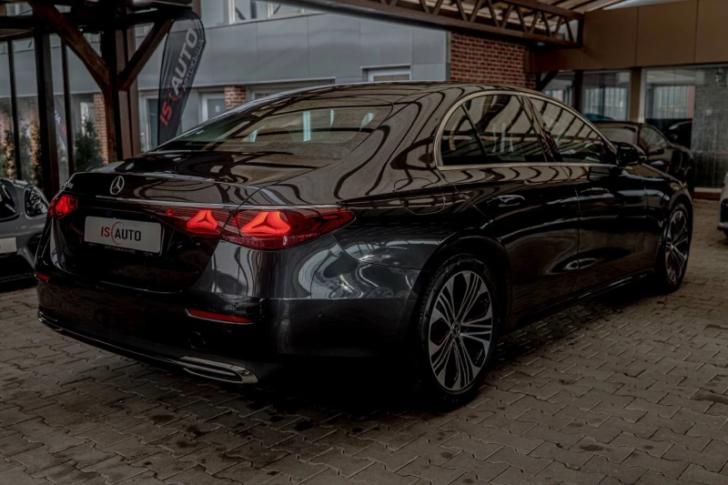 Mercedes-Benz E 220 d/Avantgarde/Virtual/Панорама/MBUX/Pre-Safe/Therma, снимка 6 - Автомобили и джипове - 53272898
