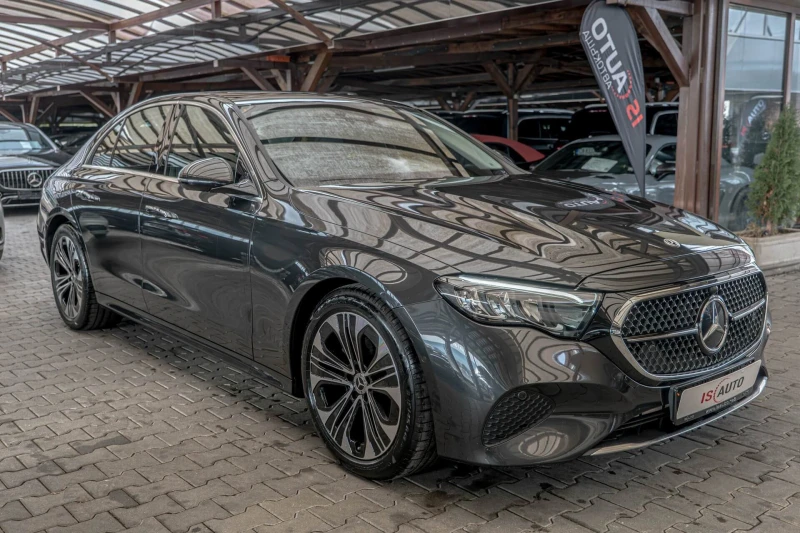 Mercedes-Benz E 220 d/Avantgarde/Virtual/Панорама/MBUX/Pre-Safe/Therma, снимка 2 - Автомобили и джипове - 53272898