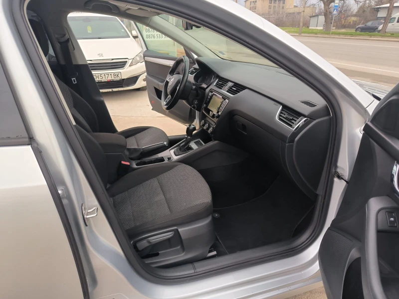 Skoda Octavia 1.4i-G-tec-Navi-Automat-Euro-6B, снимка 17 - Автомобили и джипове - 53452364