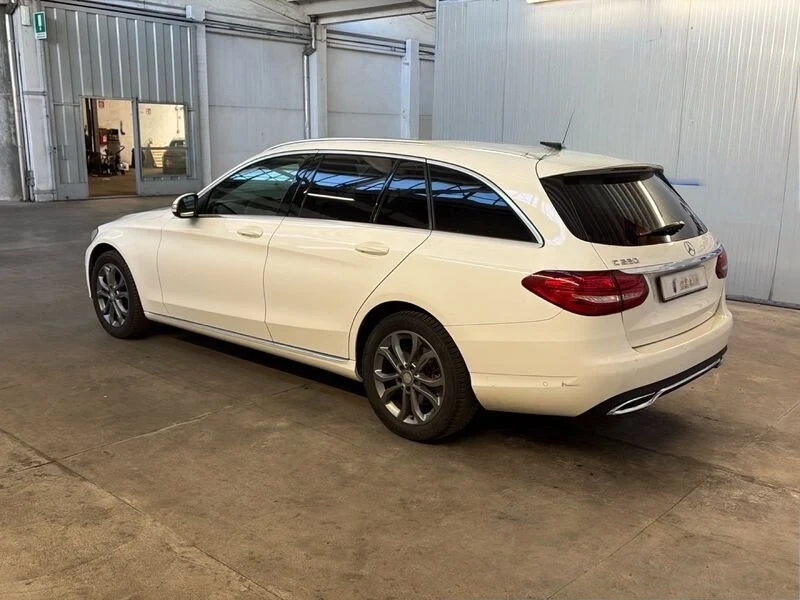 Mercedes-Benz C 220 * Avantgarde* 2016г* , снимка 4 - Автомобили и джипове - 55617686
