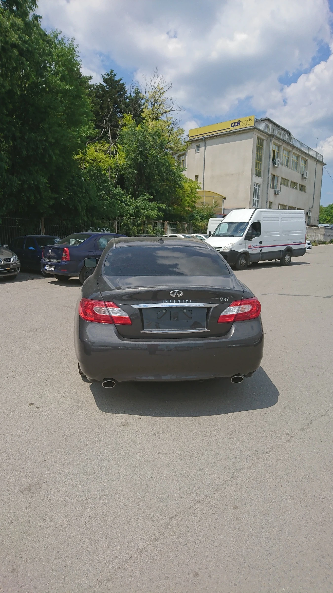 Infiniti M  - изображение 10