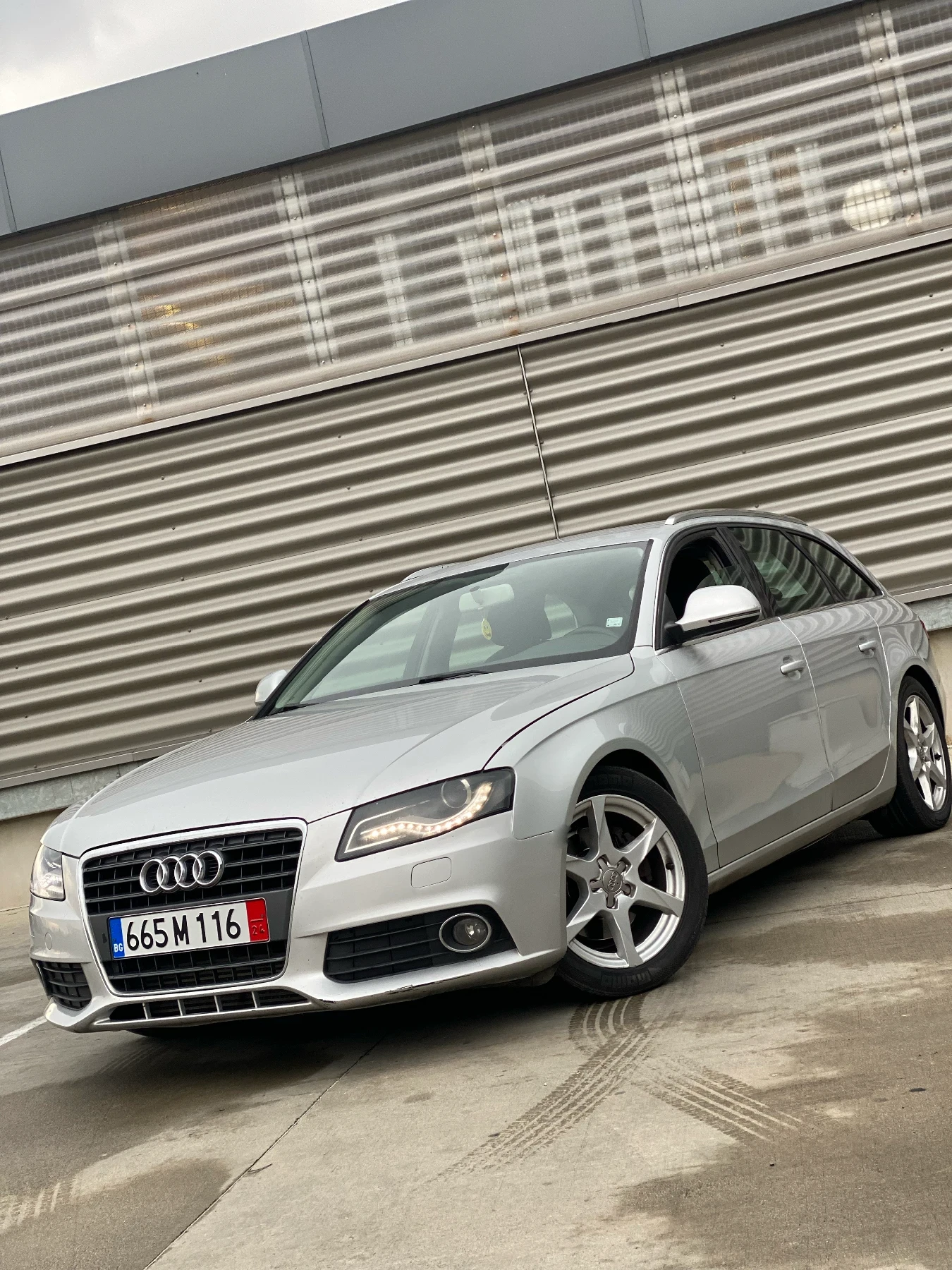 Audi A4 2.0TDI LED NAVI - изображение 7