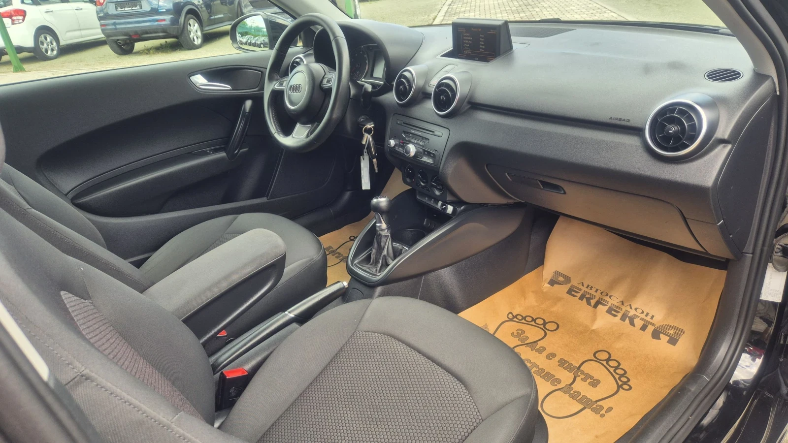Audi A1 1.2 бензин 86к.с. | Mobile.bg — изображение 14