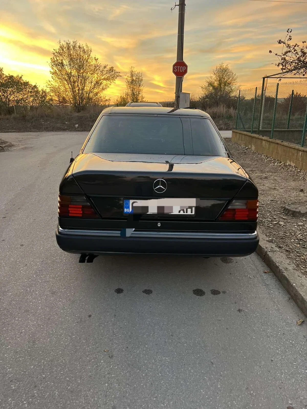 Mercedes-Benz 124 300 - изображение 6