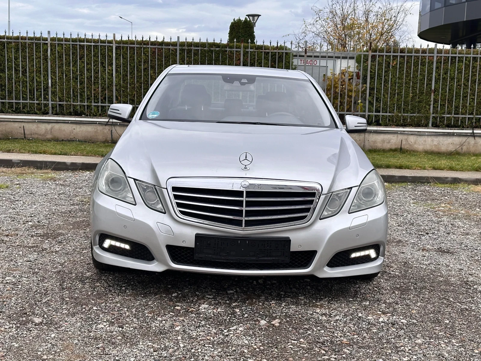 Mercedes-Benz E 350 Keyless * Мъртва точка * Night Vision * Подгрев - изображение 3