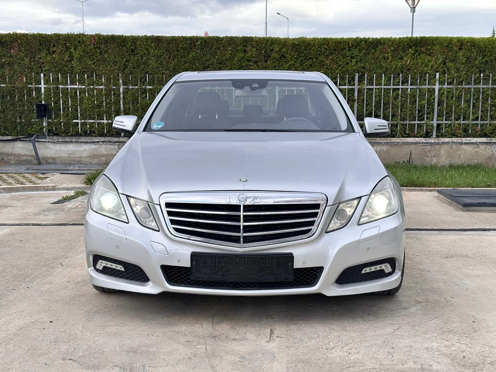 Mercedes-Benz E 350 Keyless * Мъртва точка * Night Vision * Подгрев - изображение 3
