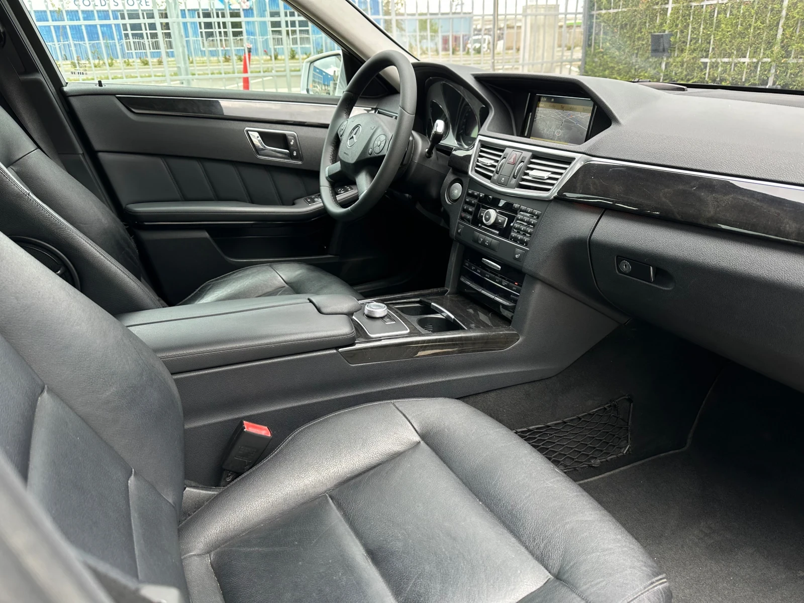 Mercedes-Benz E 350 Keyless * Мъртва точка * Night Vision * Подгрев - изображение 10