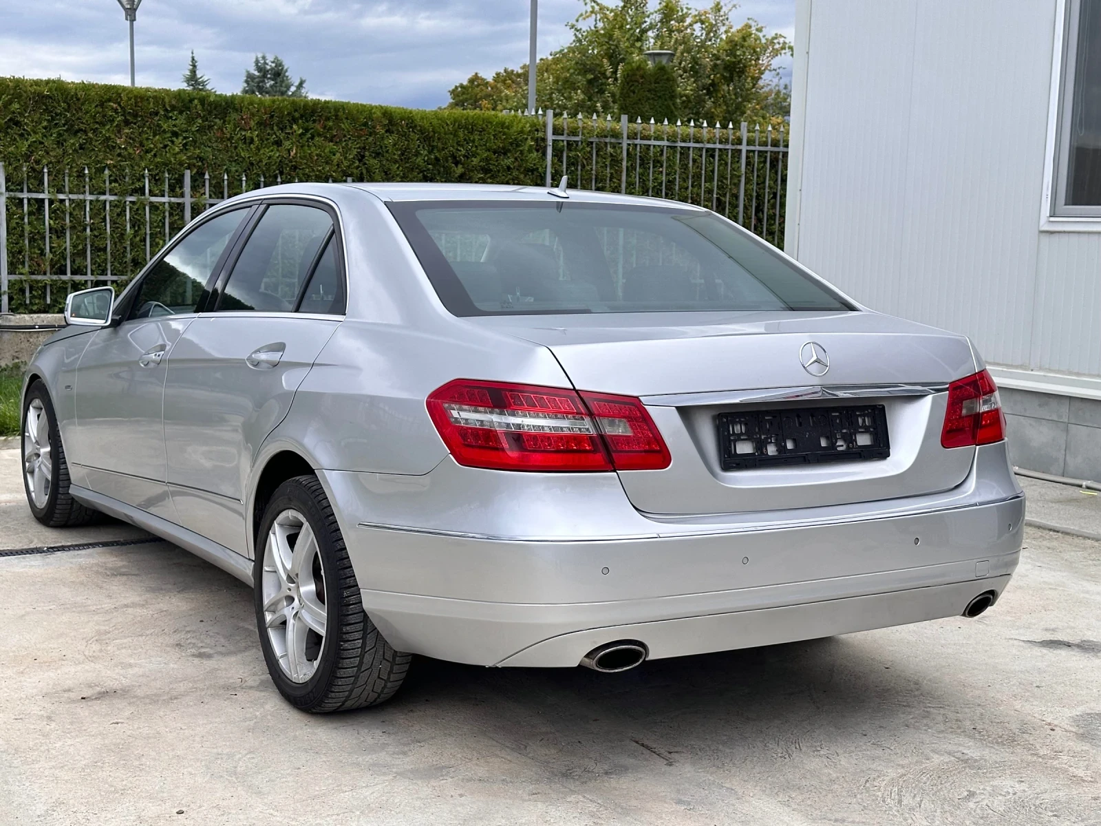 Mercedes-Benz E 350 Keyless * Мъртва точка * Night Vision * Подгрев - изображение 5