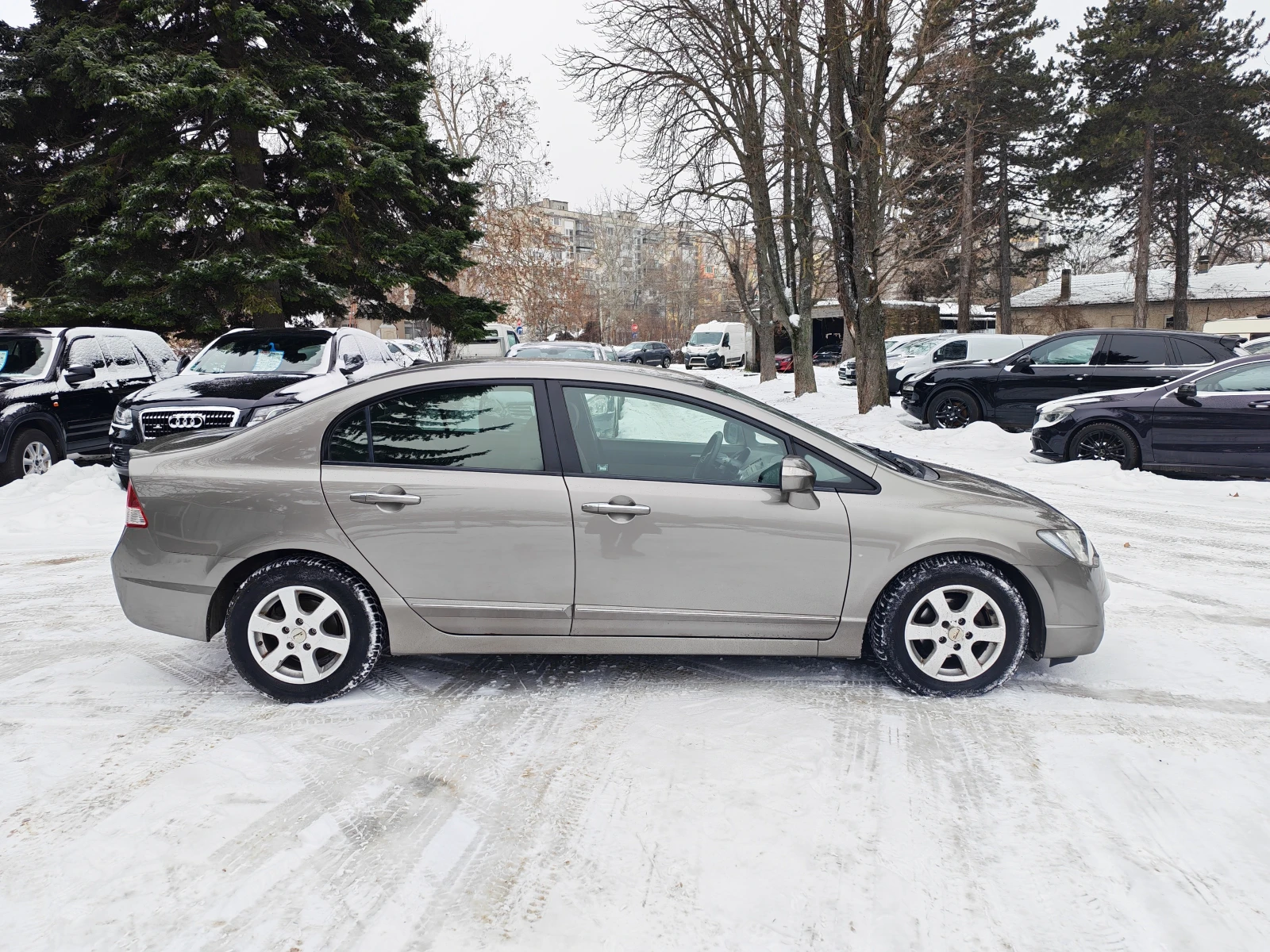 Honda Civic 1.4IMA-HYBRID - изображение 4