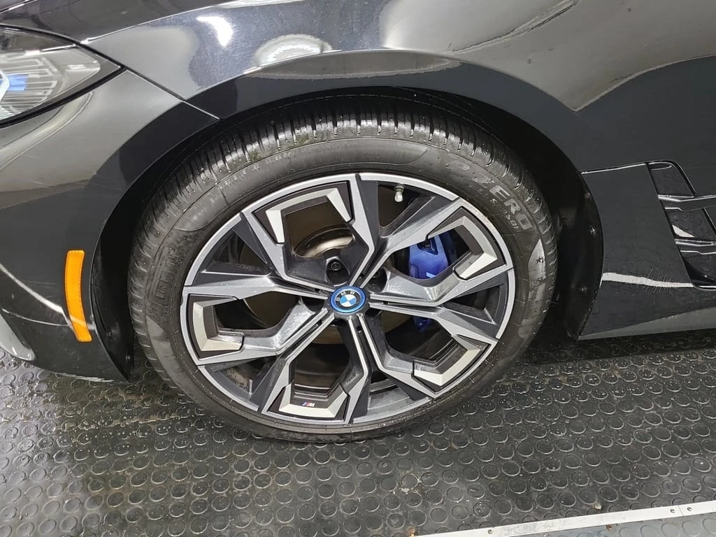 BMW i4 * EDRIVE40 * CARFAX * ����� �� ����������� *  | Mobile.bg � ����������� 15