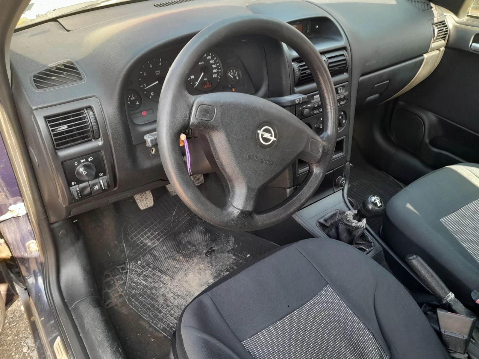 Opel Astra 1.6 бензин, 101к.с., снимка 8 - Автомобили и джипове - 53775700