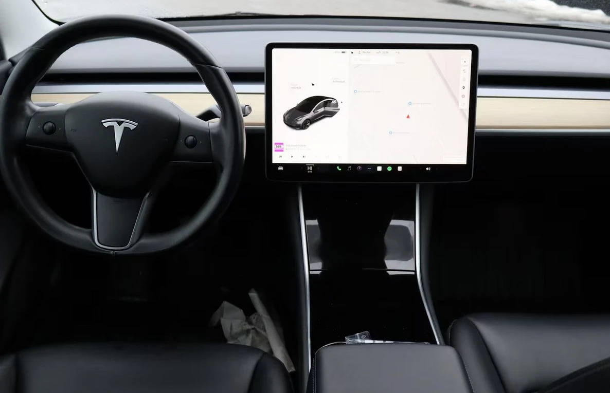Tesla Model 3  4�4 ���������� Long Range | Mobile.bg � ����������� 3