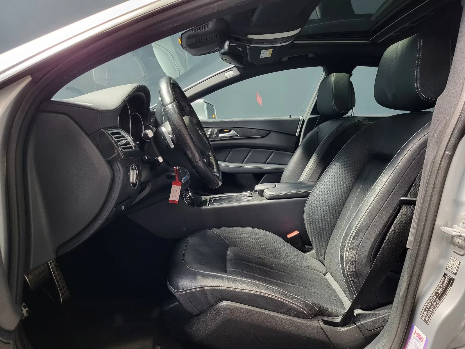 Mercedes-Benz CLS 350 d/BLUE-TEC/258HP/AMG-LINE/360/MEMO/NAVI/309q, снимка 6 - Автомобили и джипове - 54565338