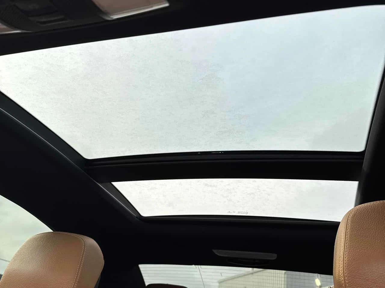 Mercedes-Benz E 400  | PANO | MEMORY | HARMAN KARDON , снимка 9 - Автомобили и джипове - 54591336