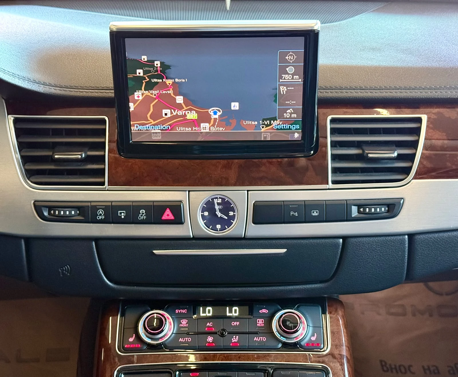 Audi A8 Quattro* Bose* Подгрев* PPF* Лизинг , снимка 12 - Автомобили и джипове - 54836655