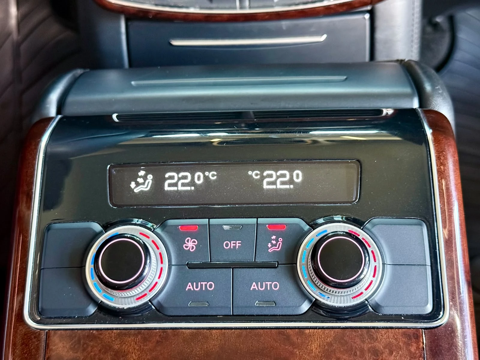 Audi A8 Quattro* Bose* Подгрев* PPF* Лизинг , снимка 15 - Автомобили и джипове - 54836655