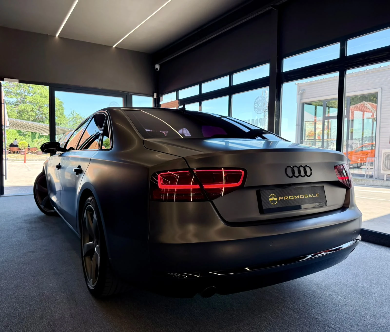 Audi A8 Quattro* Bose* Подгрев* PPF* Лизинг , снимка 4 - Автомобили и джипове - 54836655