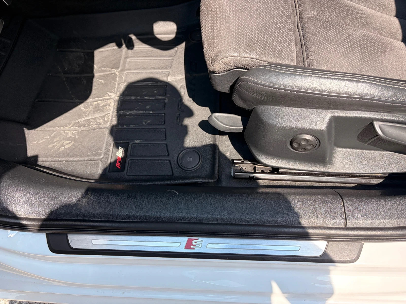Audi A4 3.0TDI 3xS-Line Quattro MATRIXX, снимка 15 - Автомобили и джипове - 55141449