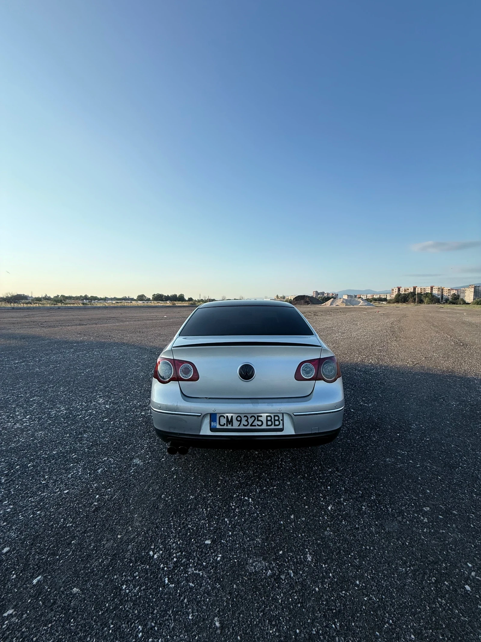 VW Passat 2.0 TDI , снимка 4 - Автомобили и джипове - 55168100
