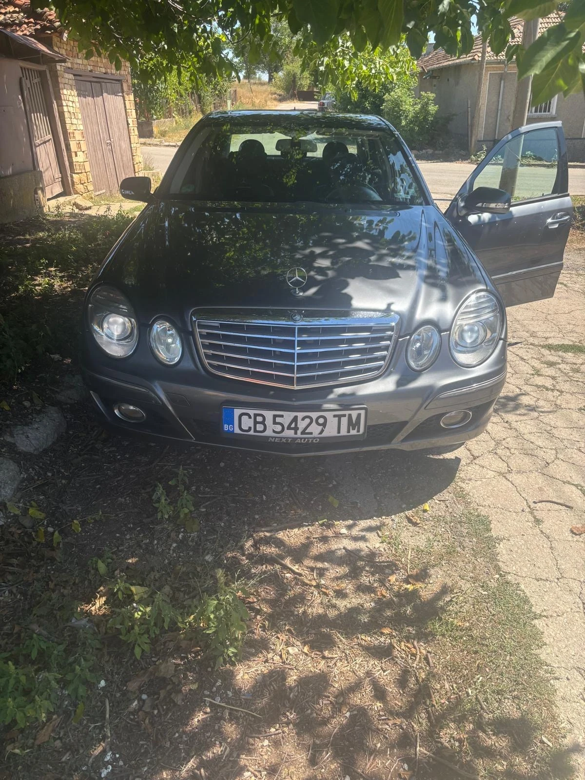 Mercedes-Benz E 280, снимка 5 - Автомобили и джипове - 55191846