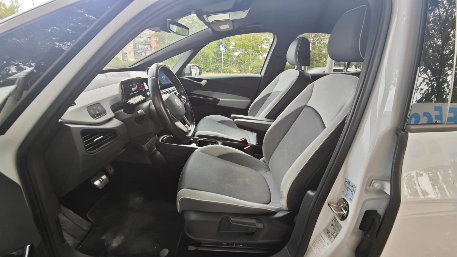 VW ID.3 1st Plus, снимка 9 - Автомобили и джипове - 55212560