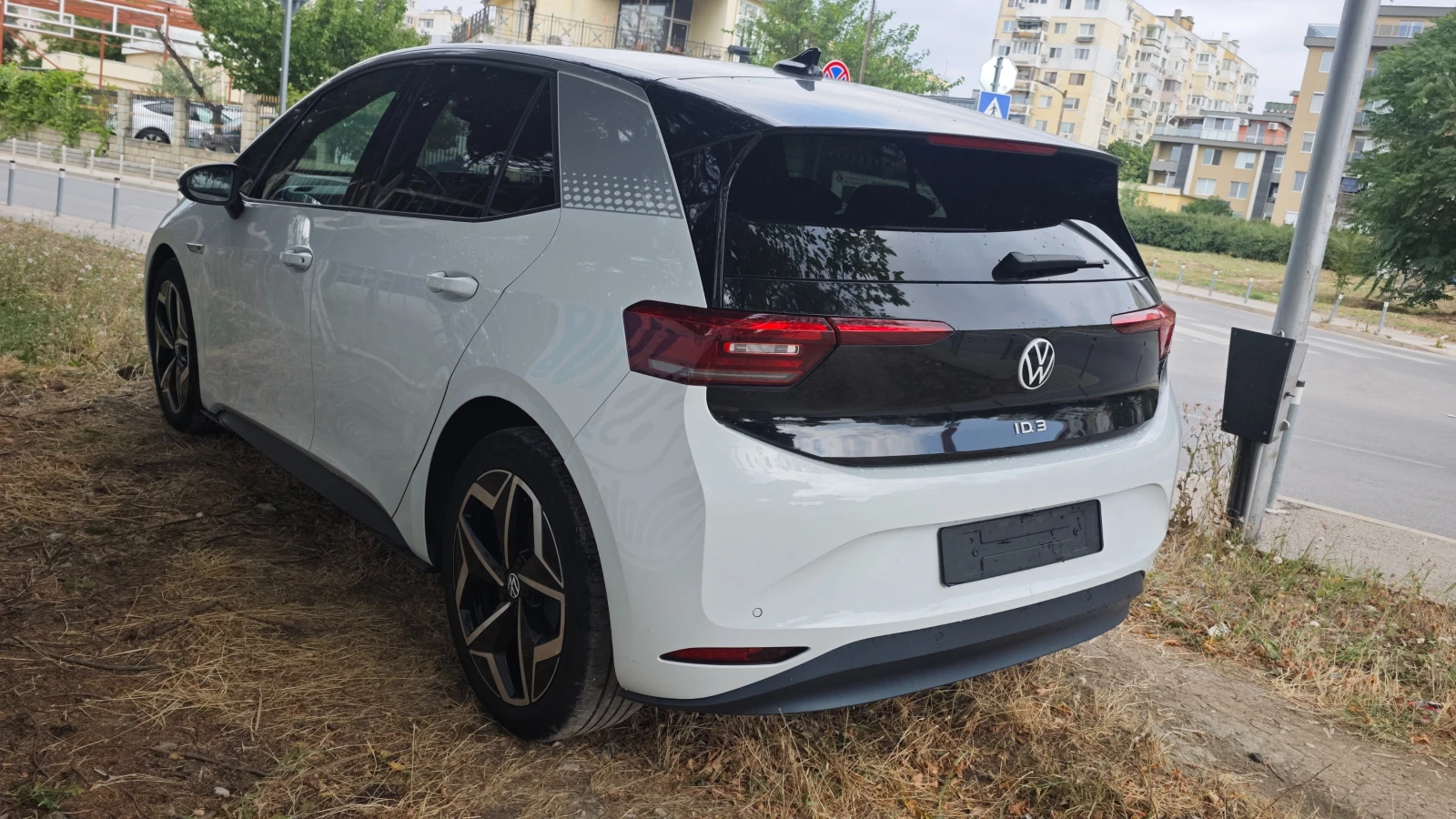 VW ID.3 1st Plus, снимка 5 - Автомобили и джипове - 55212560