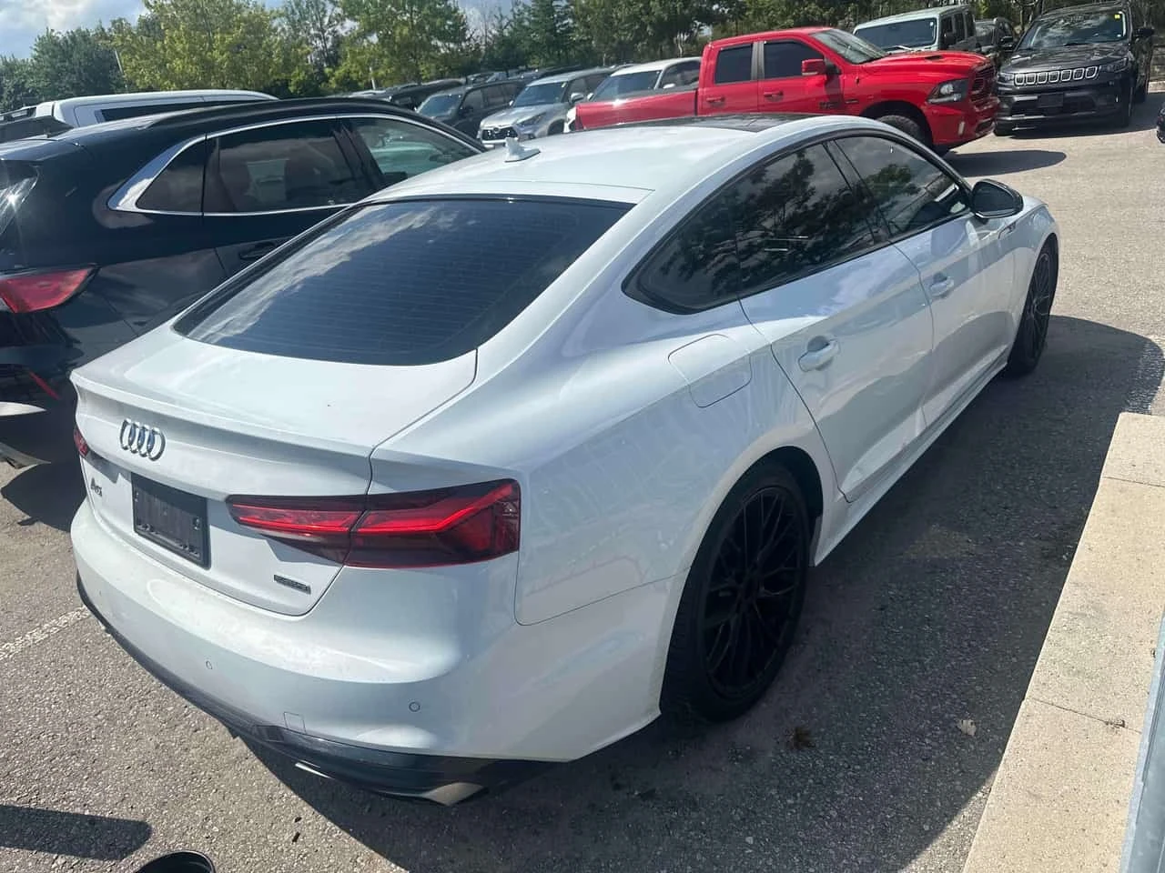 Audi A5 Technik  CARFAX, снимка 3 - Автомобили и джипове - 55730435