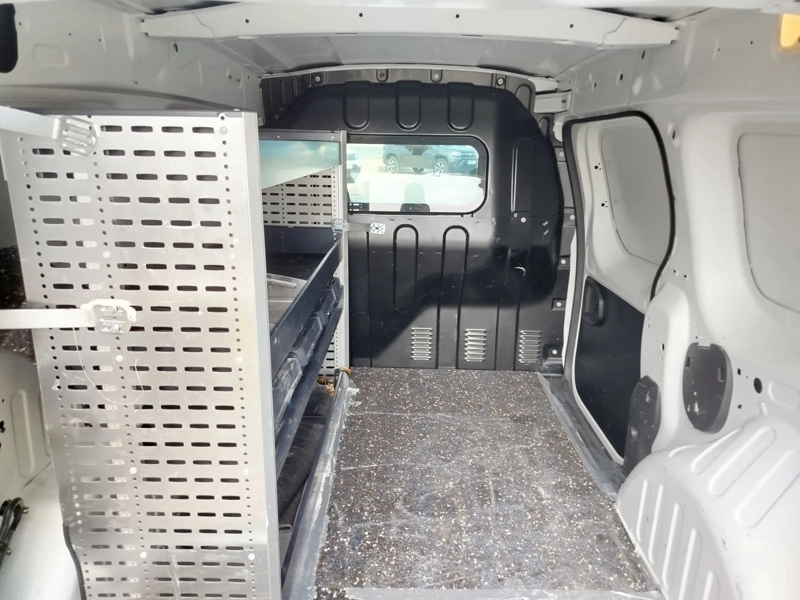Renault Express 1.5 Blue dCi/75к.с., снимка 10 - Автомобили и джипове - 55942244