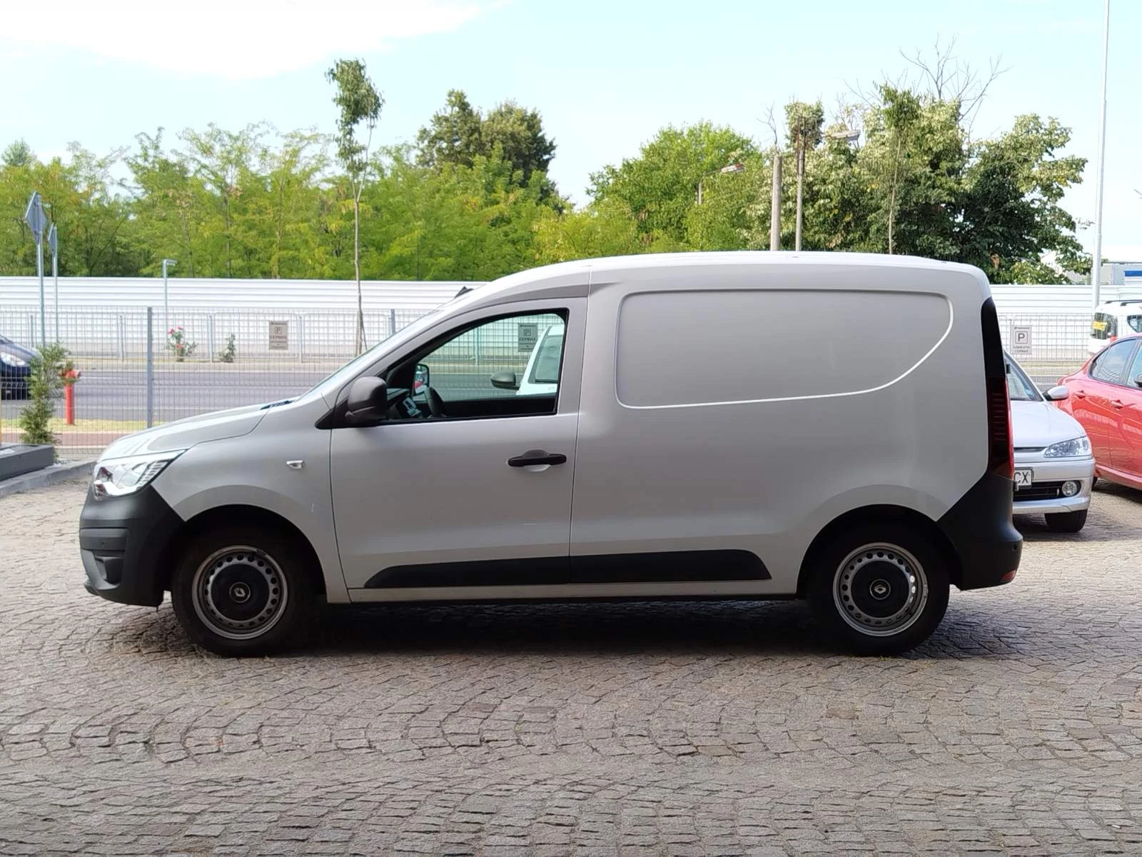 Renault Express 1.5 Blue dCi/75к.с., снимка 8 - Автомобили и джипове - 55942244