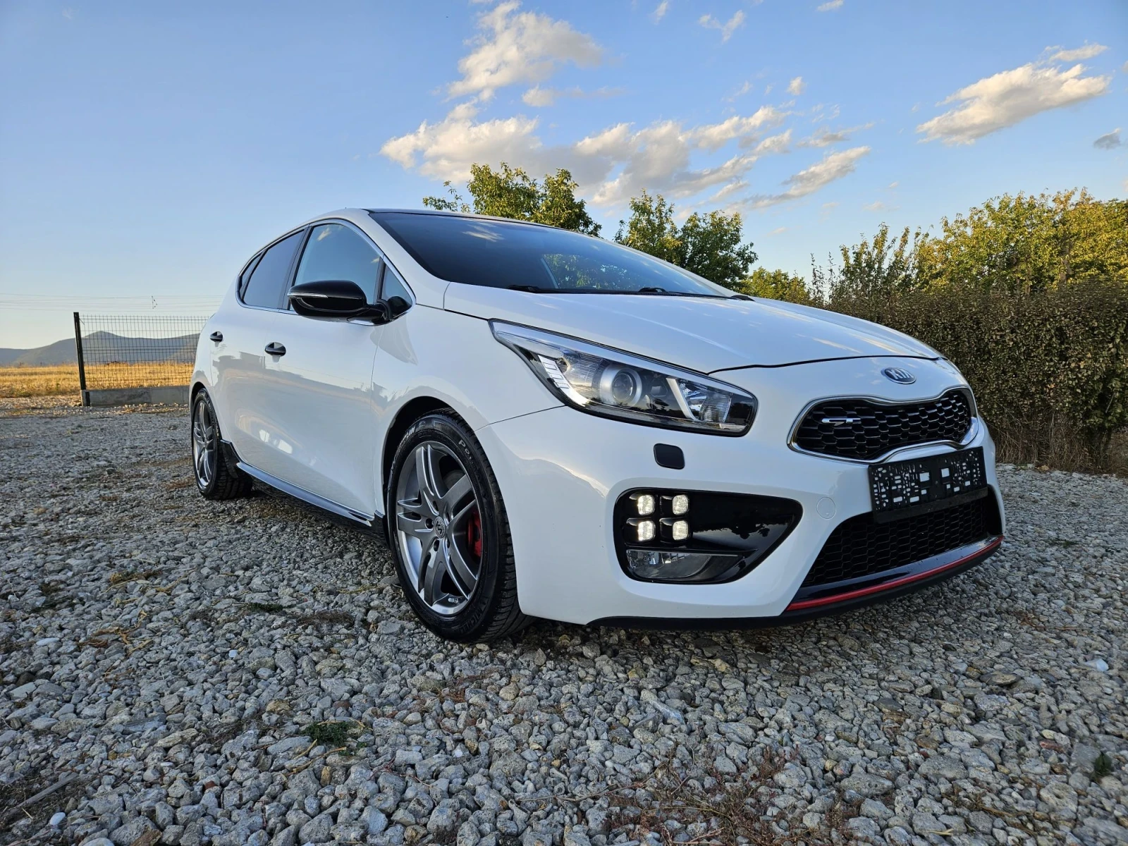 Kia Ceed GT, снимка 2 - Автомобили и джипове - 55983017