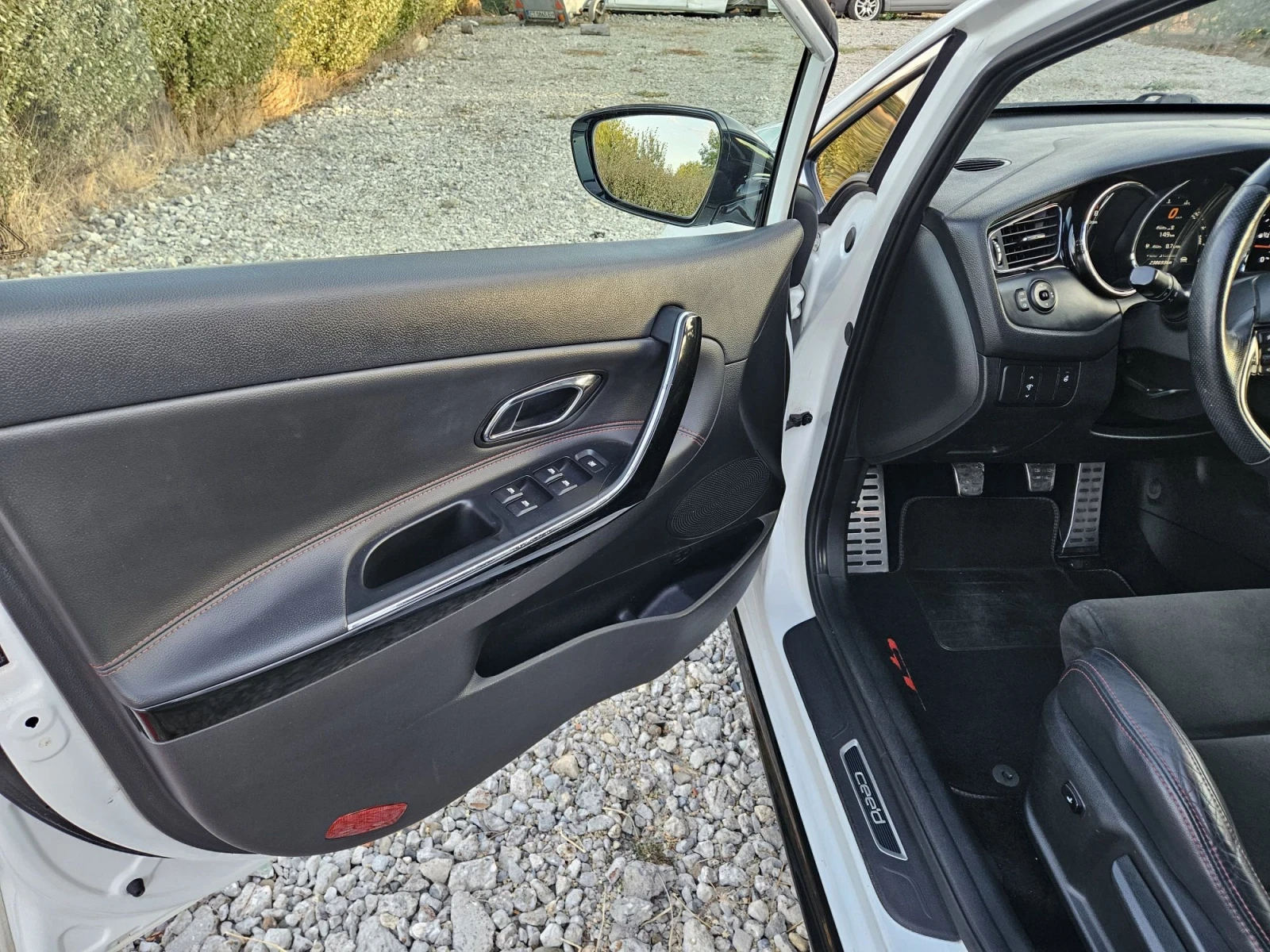 Kia Ceed GT, снимка 10 - Автомобили и джипове - 55983017