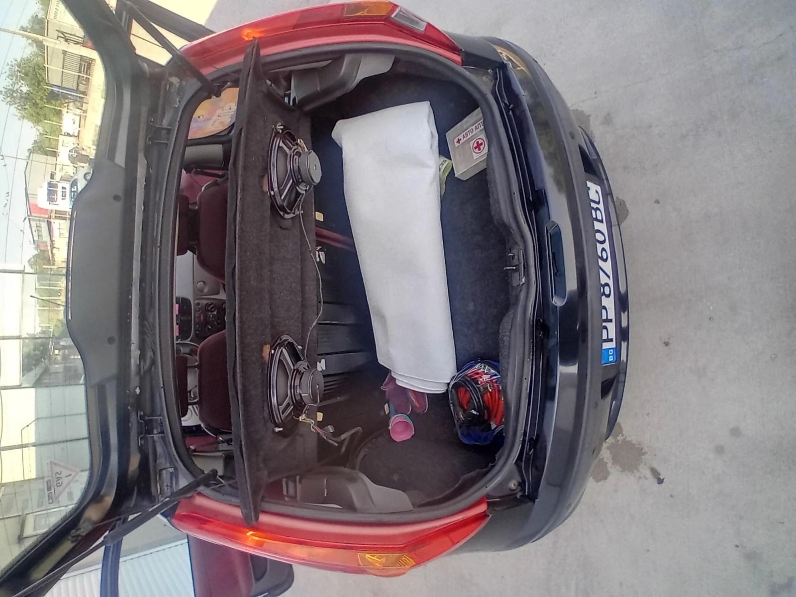 Fiat Punto 1.2, снимка 9 - Автомобили и джипове - 56150242