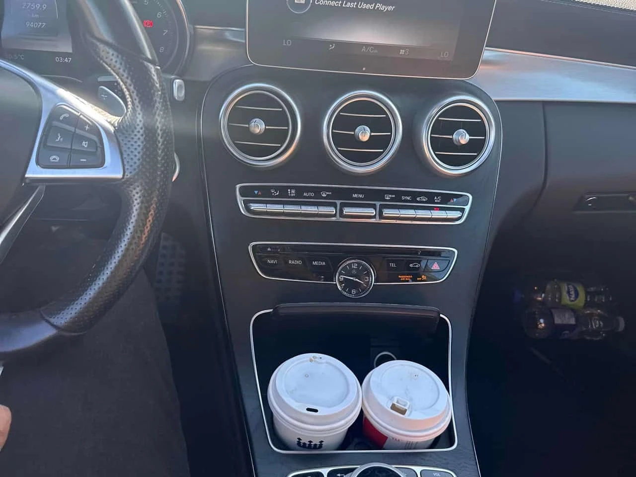 Mercedes-Benz C 300 * АВТОКРЕДИТ БЕЗ ПЪРВОНАЧАЛНА ВНОСКА* , снимка 9 - Автомобили и джипове - 56230213