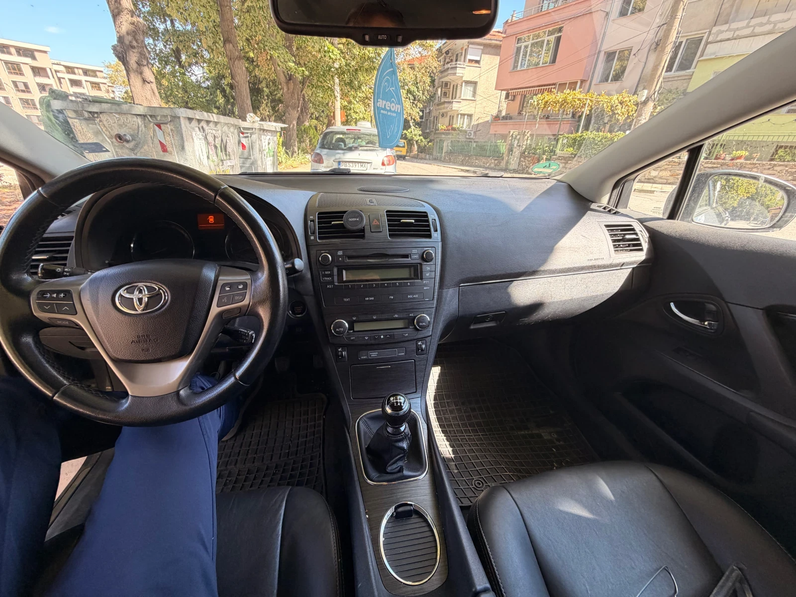 Toyota Avensis, снимка 12 - Автомобили и джипове - 56324583