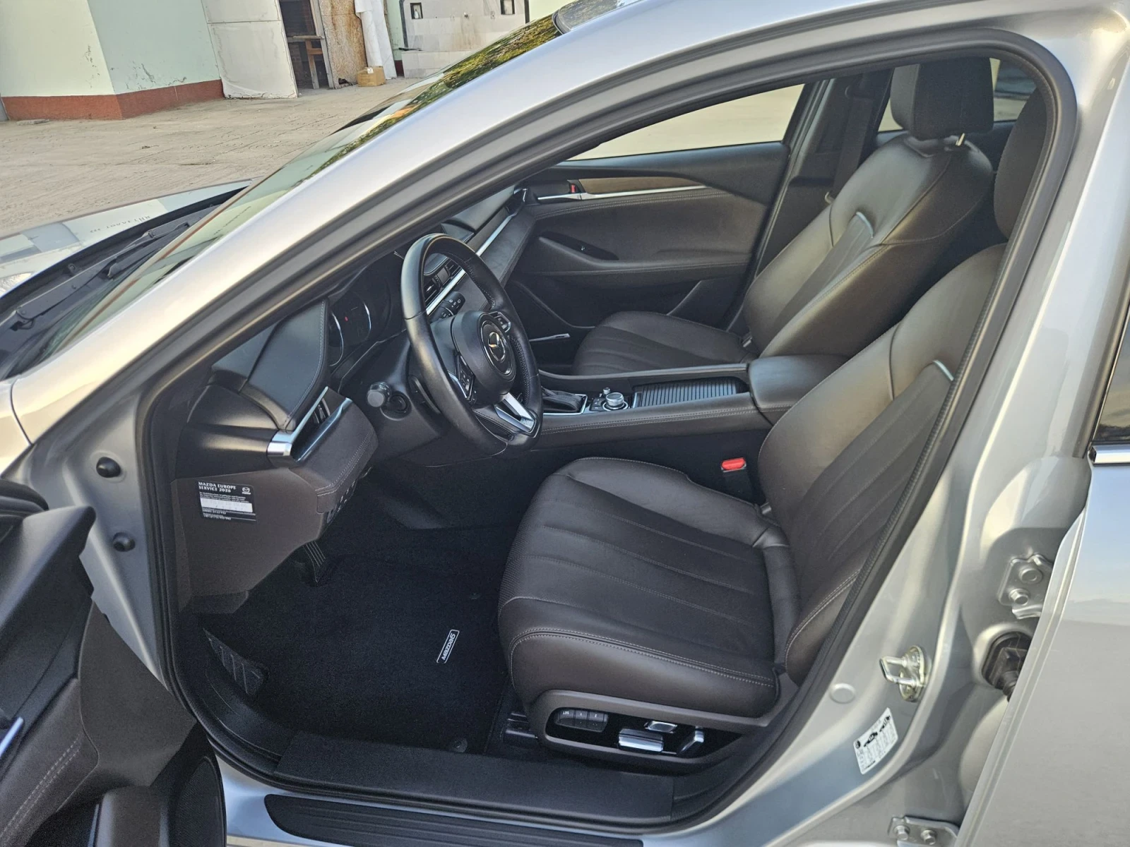 Mazda 6  2.5 Takumi  49000.KM, снимка 14 - Автомобили и джипове - 56439578