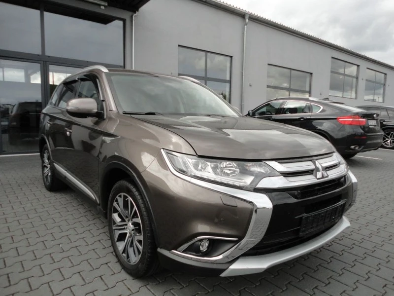 Mitsubishi Outlander На части 2.2 дизел Автомат 4х4, снимка 4 - Автомобили и джипове - 45696375