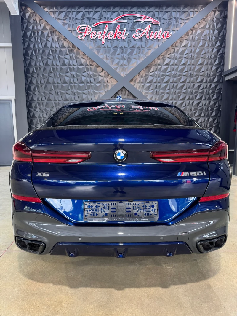 BMW X6 M60i xDrive M PACKET * SWAROVSKI* FULL Екстри* B&W, снимка 4 - Автомобили и джипове - 51672918