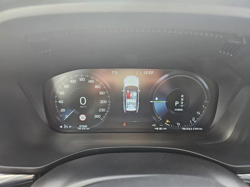 Volvo XC60 2.0 PLUG-IN HYBRID 390 hp 4x4, снимка 8 - Автомобили и джипове - 52637050