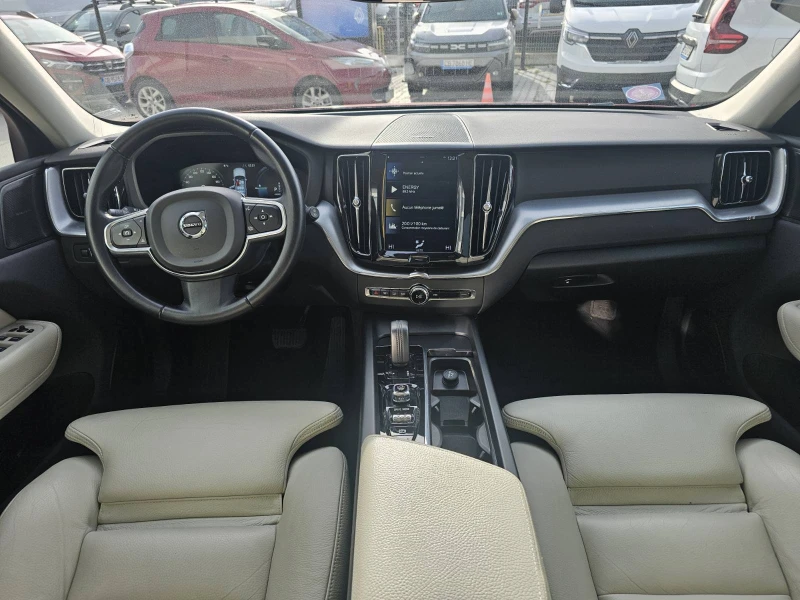 Volvo XC60 2.0 PLUG-IN HYBRID 390 hp 4x4, снимка 7 - Автомобили и джипове - 52637050