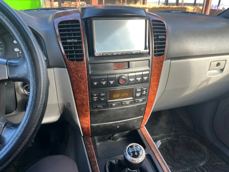 Kia Sorento 4х4, снимка 8 - Автомобили и джипове - 52971300