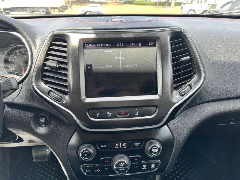 Jeep Cherokee Trailhawk* KEYLESS* PANO* НАВИ* ПОДГРЕВ, снимка 9 - Автомобили и джипове - 53489212