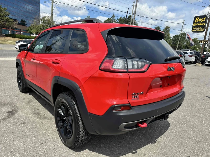 Jeep Cherokee Trailhawk* KEYLESS* PANO* НАВИ* ПОДГРЕВ, снимка 4 - Автомобили и джипове - 53489212
