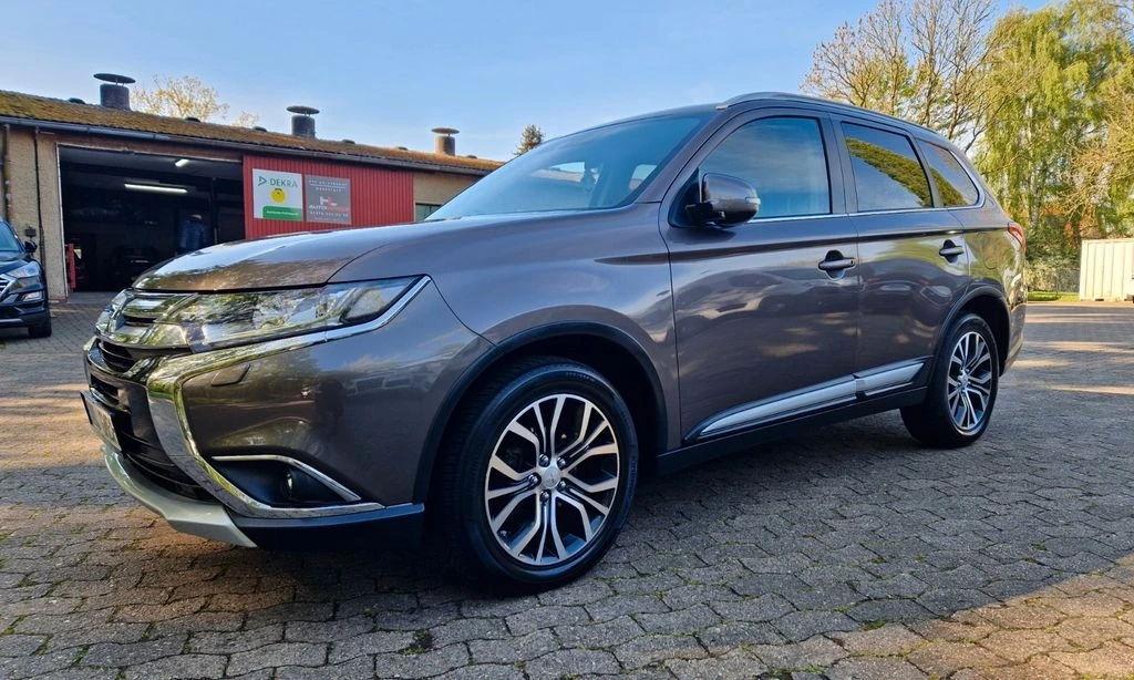 Mitsubishi Outlander На части 2.2 дизел Автомат 4х4 - изображение 3