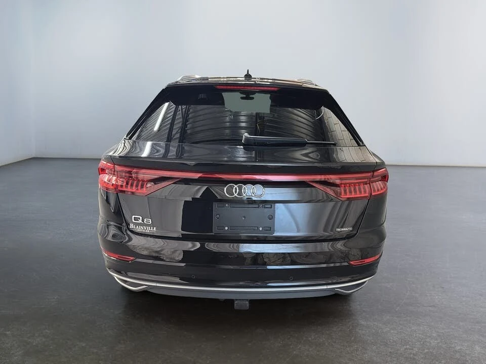 Audi Q8 DISTRONIC* 360 CAM* ОБДУХВАНЕ* ПАНО* LANE ASSIST - изображение 3