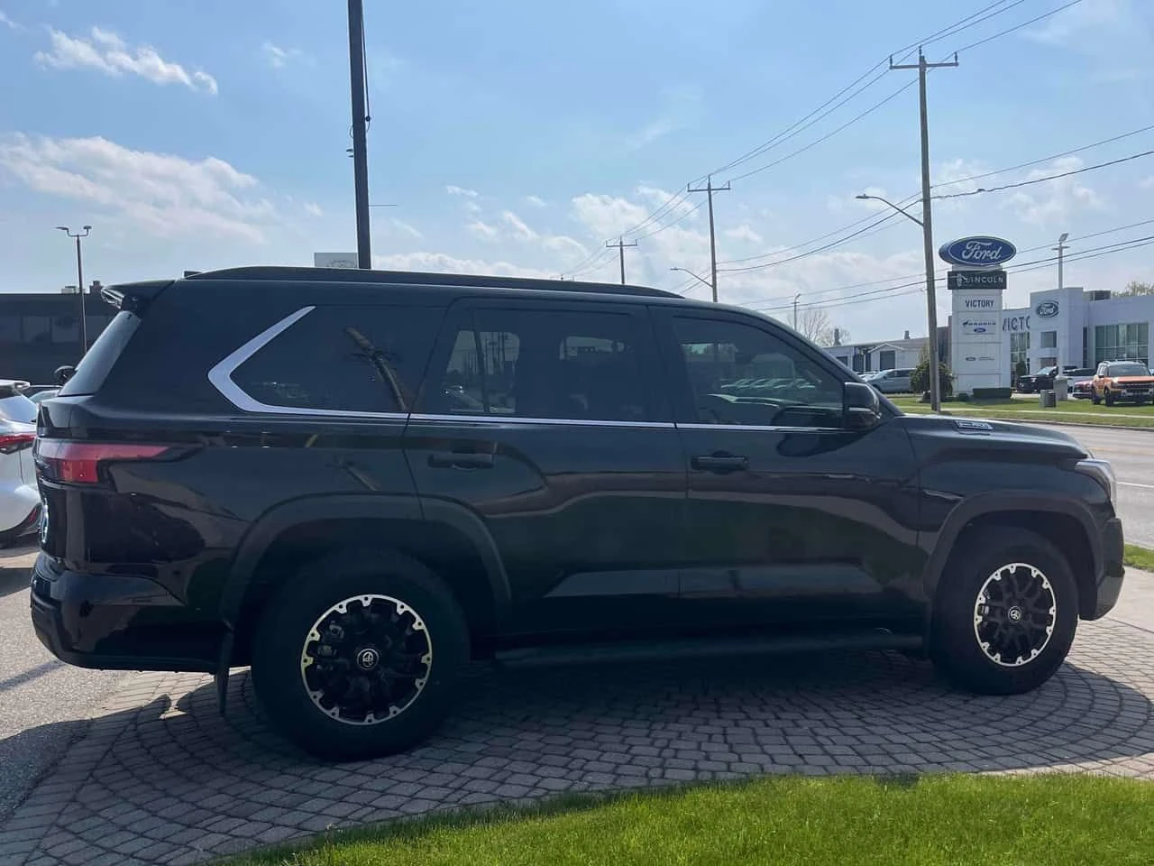 Toyota Sequoia 4WD  TRD / 360 / DISTRONIC , снимка 3 - Автомобили и джипове - 54513516