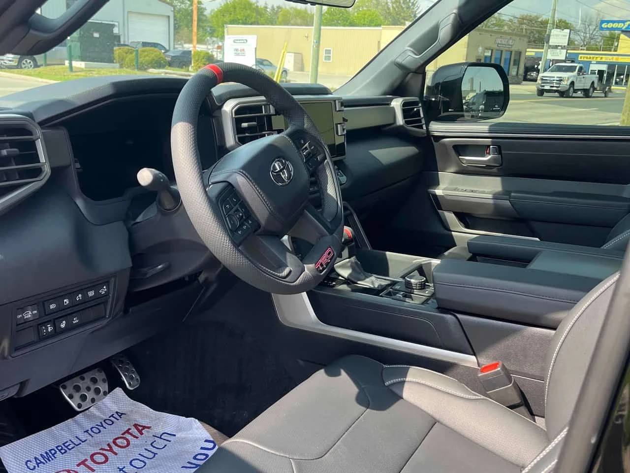 Toyota Sequoia 4WD  TRD / 360 / DISTRONIC , снимка 5 - Автомобили и джипове - 54513516