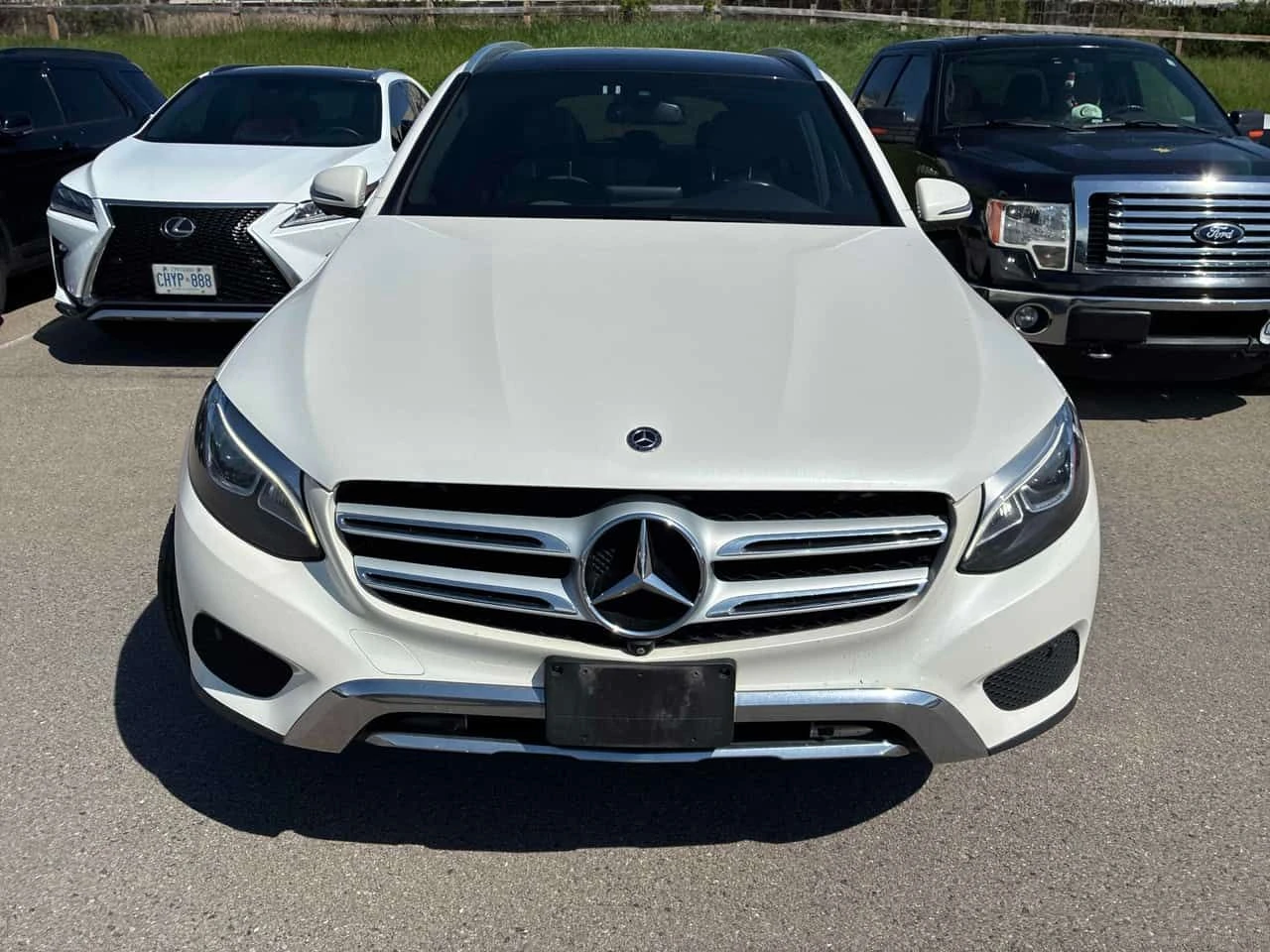 Mercedes-Benz GLC 300 ПАМЕТ| ПАНОРАМА| 360 КАМЕРИ| 2 KЛЮЧА| , снимка 2 - Автомобили и джипове - 54644155