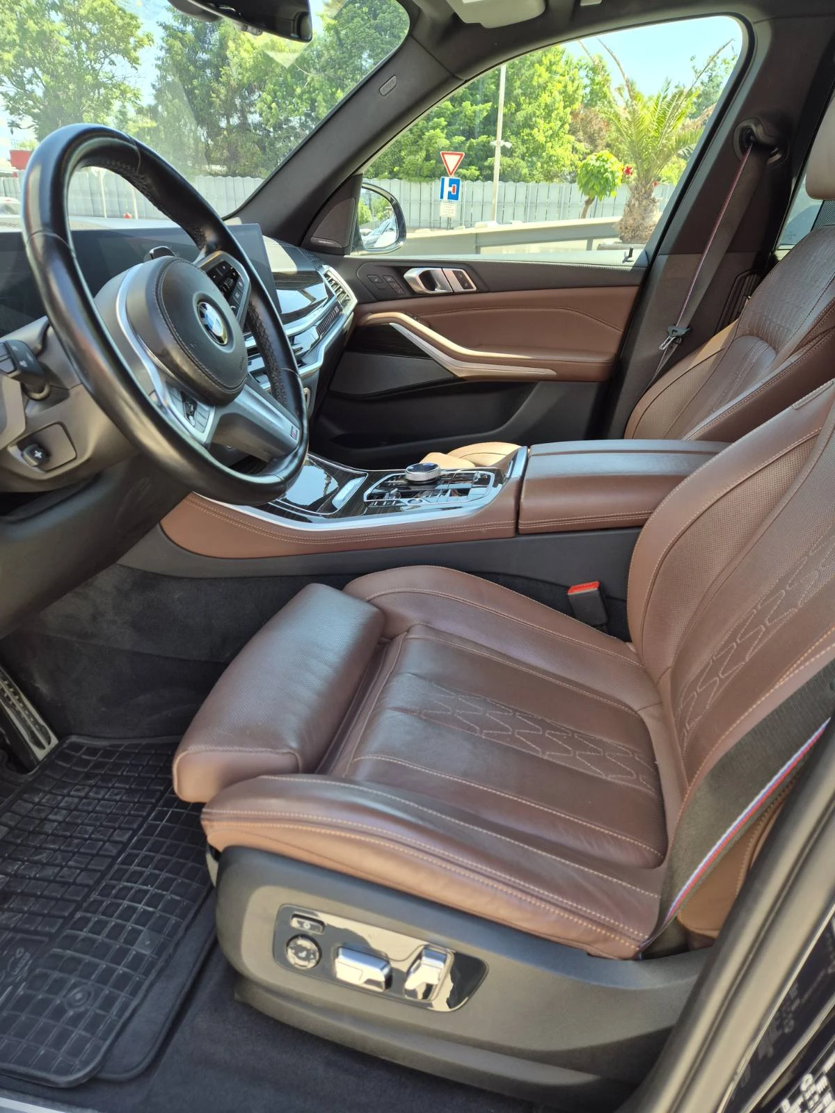 BMW X5 xDrive 40i | Mobile.bg � ����������� 7